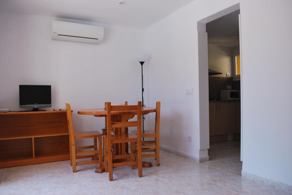 Apartamentos Les Palmeres Кастел Пладжа де Аро Екстериор снимка