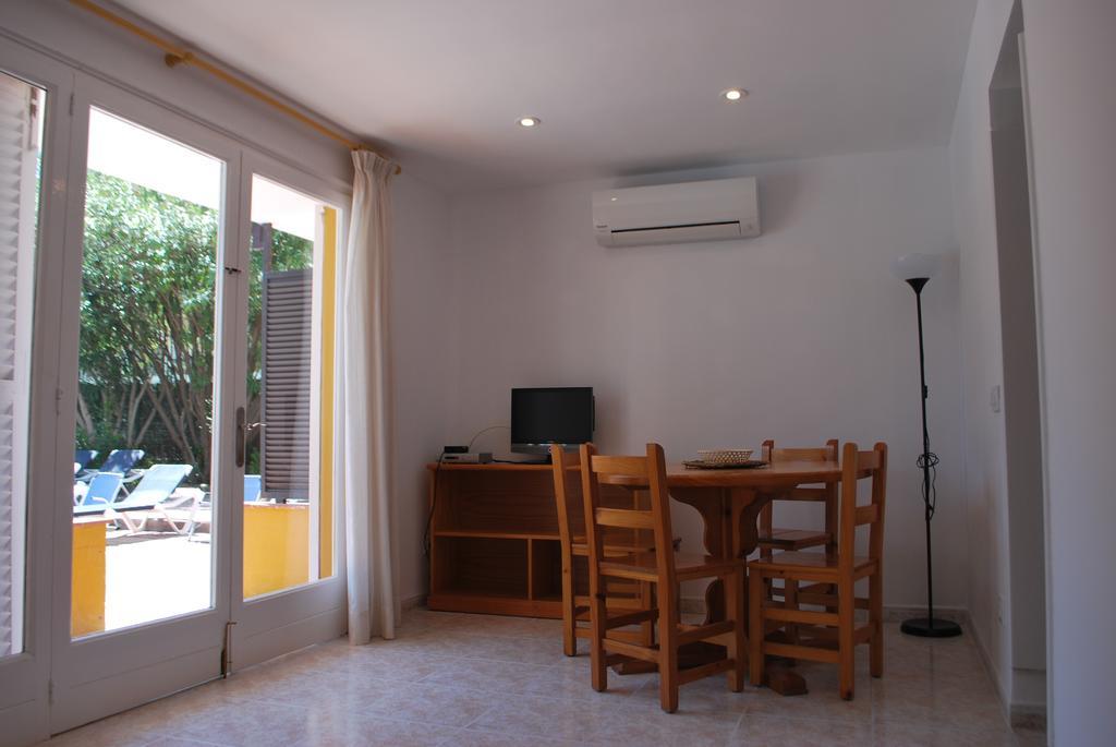 Apartamentos Les Palmeres Кастел Пладжа де Аро Екстериор снимка