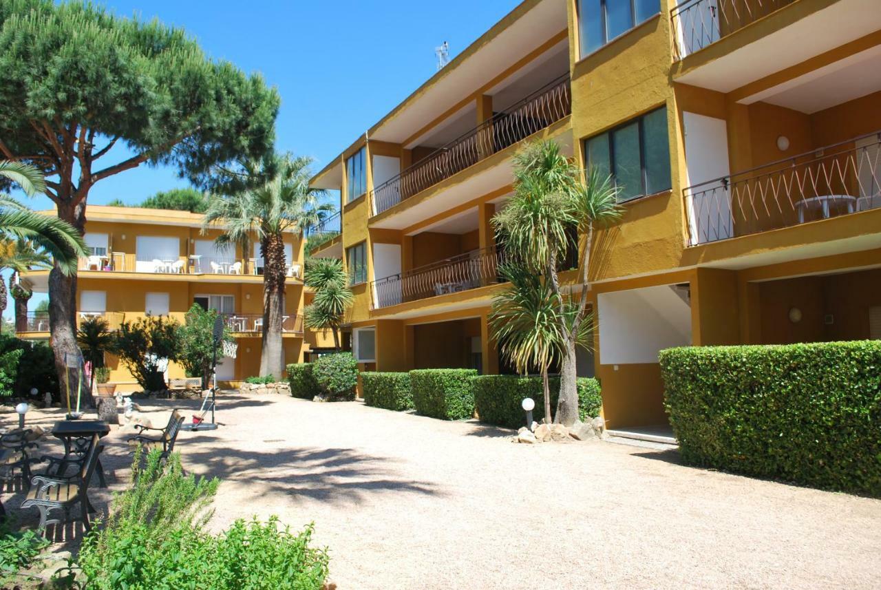 Apartamentos Les Palmeres Кастел Пладжа де Аро Екстериор снимка